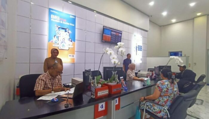 Dengan Tagline Mudah dan Bisa, BRI KC Bekasi HI Ajak Nasabah Gunakan Digital Banking Melalui BRImo