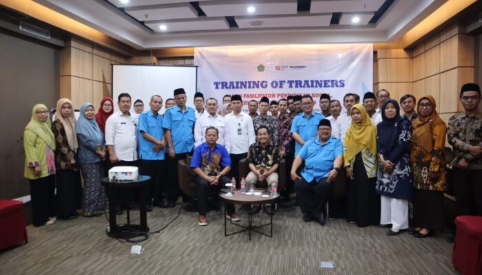 Dengan Pengembangan Literasi Keuangan, 20 Madrasah se Kabupaten Karawang Ikuti ToT
