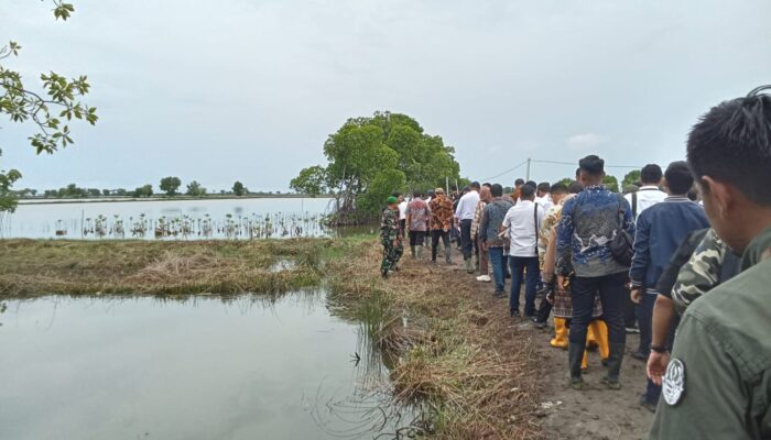 Dukung Visi Misi Presiden RI, Danramil 0405 Pedes Dampingi Menteri KLH RI