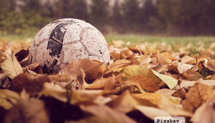 Perjalanan Sepak Bola, Dari Abad ke-2 SM hingga Sekarang