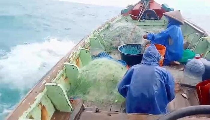 Sanda Adnan, Nelayan Rajungan yang Berjuang Demi Keluarga dan Tradisi