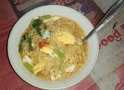 Sensasi Mie Rebus Tengah Malam, Nikmat atau Petaka?