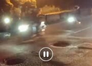 Jalur Mudik Jatisari Karawang Mencekam, Pemudik Berjatuhan Akibat Jalan Berlubang Parah