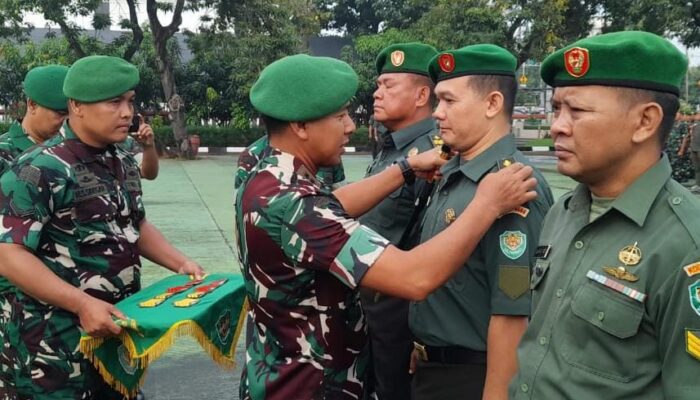 Meraih Bintang di Karawang, Dandim Pimpin Upacara Kenaikan Pangkat, Semangat Baru dalam Pengabdian