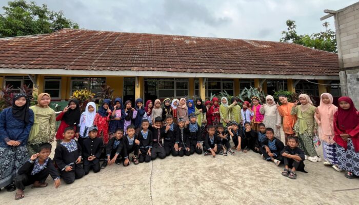 Semangat Kartini Berkobar di SDN Plawad IV, Antusiasme Siswa dan Penanaman Nilai Kesetaraan Sejak Dini