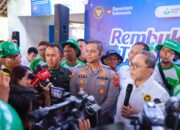 Kabar Baik Petani! Disaksikan Forkopimda Karawang, Zulhas Pastikan Pupuk Urea NPK Turun 20% dan Stok Aman di Kios