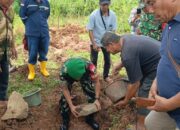 Dongkrak Ekonomi Rakyat, Danramil dan Pj Kades Resmikan KDKMP Cikampek Utara