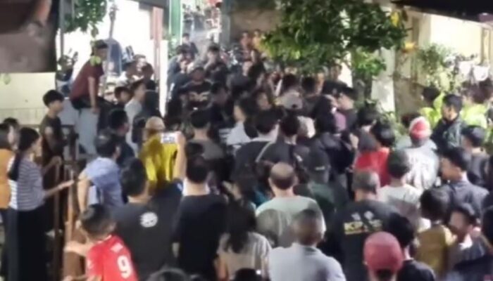 Aksi Heroik Aipda Agus Koswara Selamatkan Pelaku Curanmor Modus Pinjam Motor dari Amuk Warga Karawang