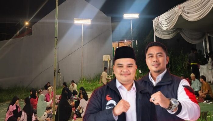 Wakil Ketua DPD PSI Karawang Ajak Warga Cibungur Pererat Silaturahmi Lewat Bagi Takjil dan Buka Bersama