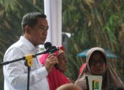 Momen Haru di Kalijati, Saat Bupati Aep ‘Culik’ Dua Lansia ke mimbar Pidato Demi Program Rulahu