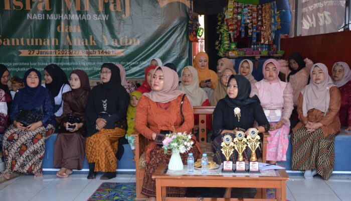 Semarak Hari Kartini di Kober Arridwan, Fashion Show Anak-Orang Tua Meriah