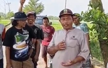 Pimpin Kerja Bakti di RT 05, Kades Anggadita Kobarkan Semangat Menuju ‘Anggadita Juara’