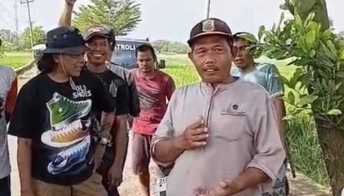 Pimpin Kerja Bakti di RT 05, Kades Anggadita Kobarkan Semangat Menuju ‘Anggadita Juara’