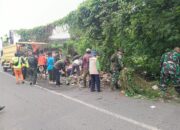 Aksi Cepat Koramil 0411/Telukjambe Atasi Sampah Liar di Kaumjaya