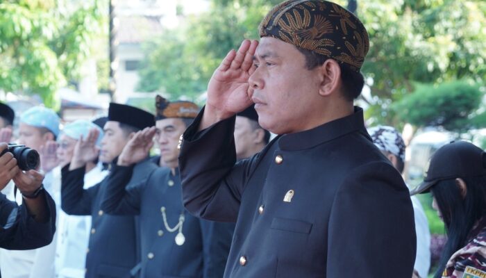Hardiknas 2026, Ketua DPRD Karawang Tekankan Pendidikan Berbasis Karakter dan Kolaborasi