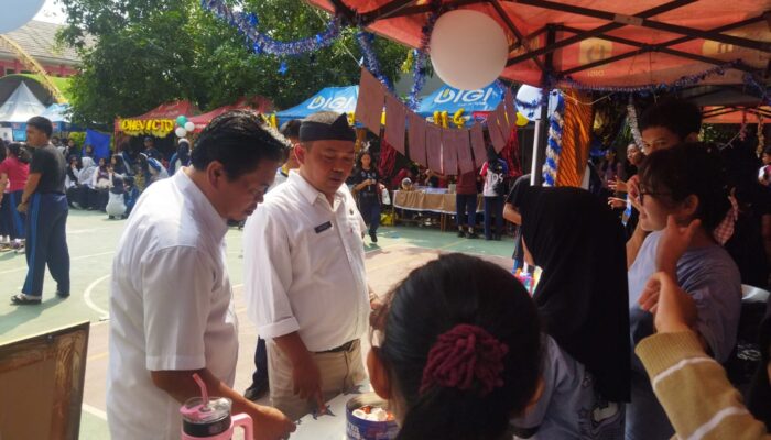 Pameran Karya dan Kaulinan Tradisional SMAN 5 Karawang, Siswa Tampilkan Kreativitas dan Lestarikan Budaya