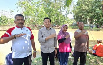 Ketua RW 07 Plawad Gelar Syukuran Mancing Gratis untuk Warga