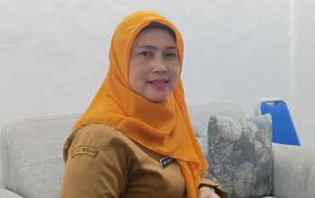 Sekcam Telukjambe Timur Desak Kepala Desa Jadi Motor Penggerak Pemilahan Sampah Rumah Tangga