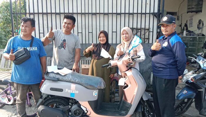 Dongkrak Ekonomi Warga, Bakal Calon Kades Teh Alya Gagas Program Gratis DP Motor