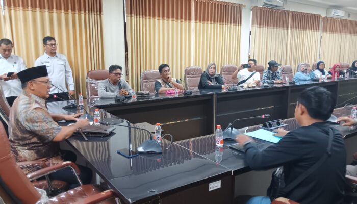 Tuntut Keberlanjutan Program MBG, Perwakilan Warga Sodorkan Poin Aspirasi ke Dewan