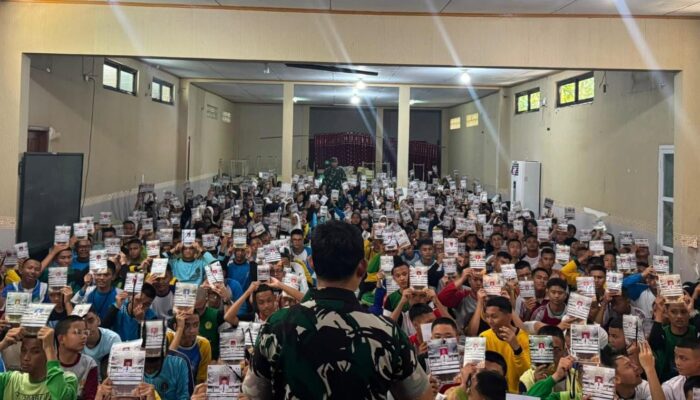 Hadapi Era Digital, Kodim 0604/Karawang Ajak SMAN 5 Karawang Bijak Bermedia Sosial dan Cinta Tanah Air