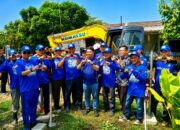 Cegah Genangan, Deddy Indra Setiawan Kerahkan Beko Mini Bersihkan Saluran Air di CKM
