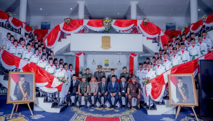 50 Paskibraka Karawang Dikukuhkan, Dandim: Kalian Putra-Putri Terbaik