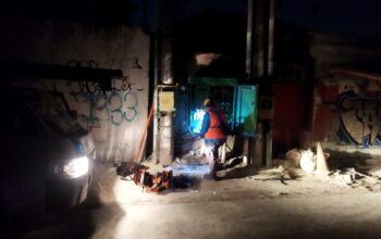 Gardu Listrik Terbakar di Karawang Wetan, Warga Guro 2 Terdampak Pemadaman