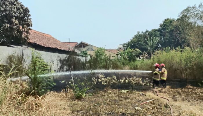 Kebakaran di Sirnabaya Karawang Berhasil Dipadamkan, Penyebab Masih Misterius