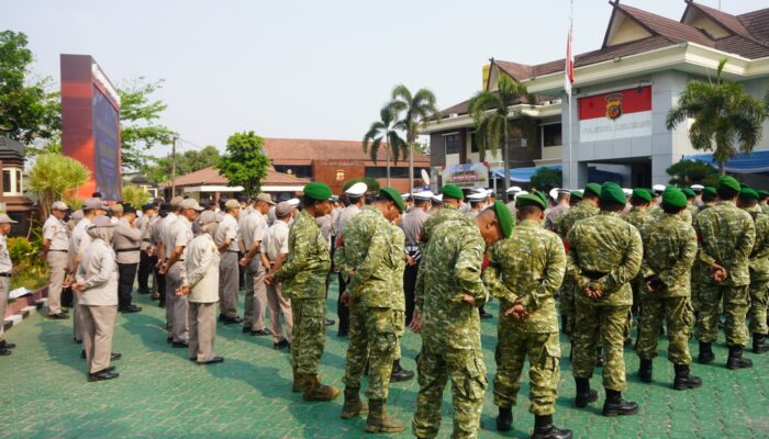TNI-Polri Bersinergi, Dandim Karawang Dukung Keselamatan Berlalu Lintas